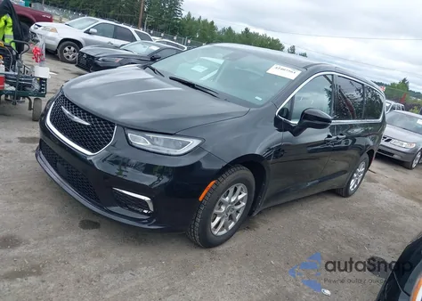 2023 Chrysler Pacifica Touring L z USA, uszkodzony, nr VIN 2C4RC1BG2PR534793